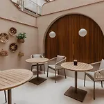 Petit Luxe Hotel Terrassa