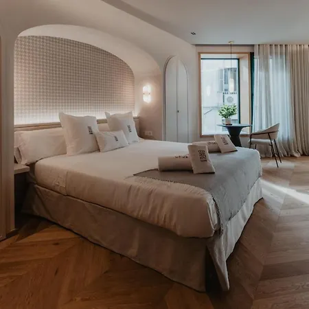 Petit Luxe Hotel 4*