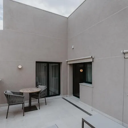 Petit Luxe 4* Terrassa
