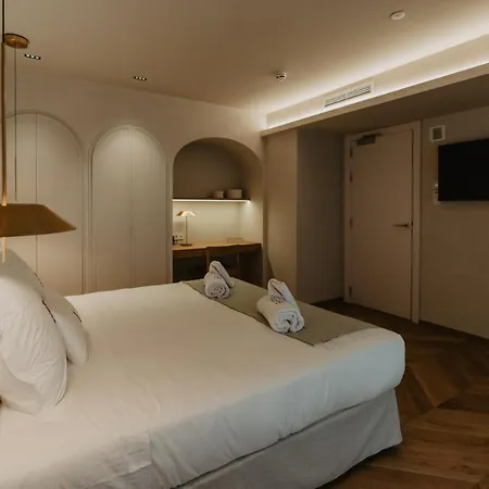 Hotel Petit Luxe 4*