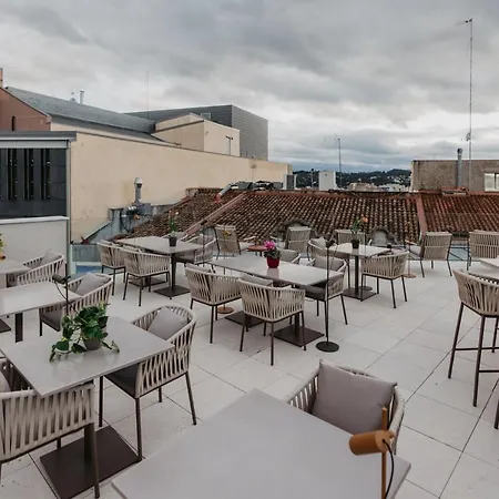 Petit Luxe Hotel