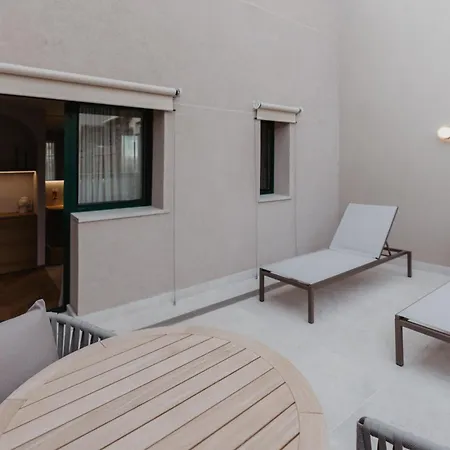 Petit Luxe 4*