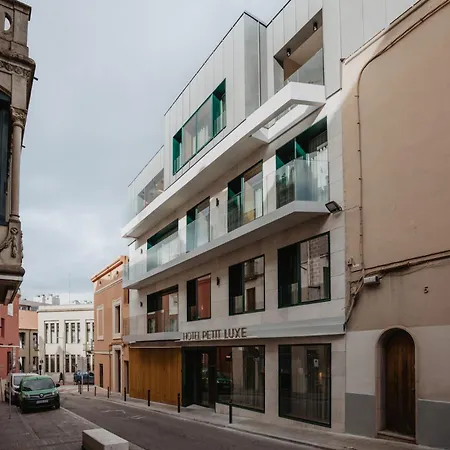 Hotel Petit Luxe