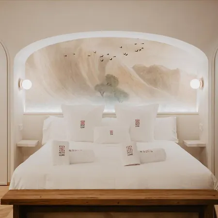 Petit Luxe