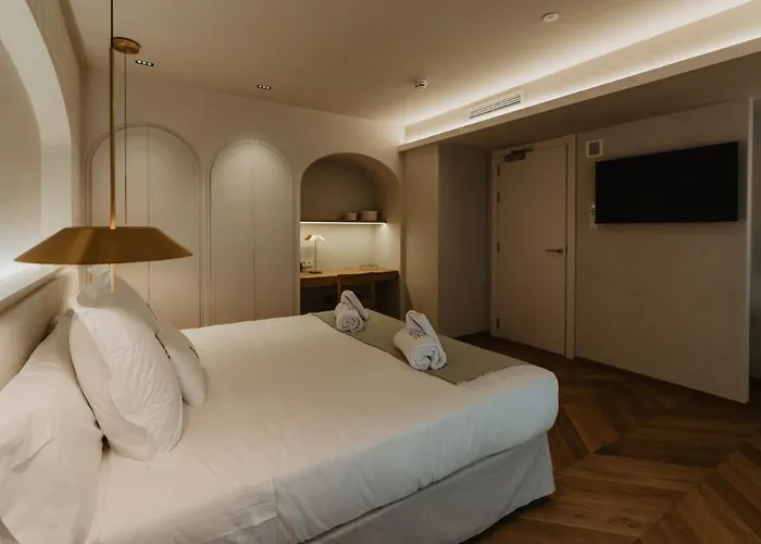 Hotel Petit Luxe 2*