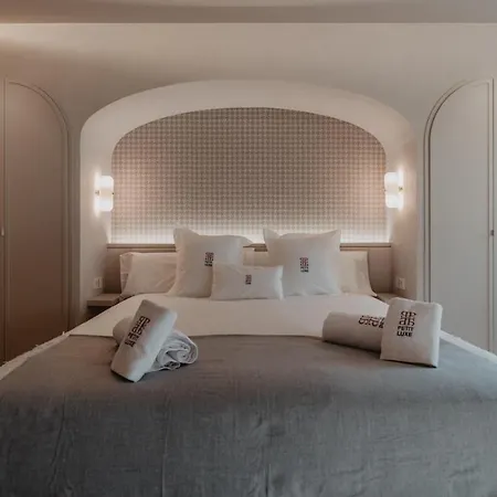 Petit Luxe Ξενοδοχείο Τεράσα