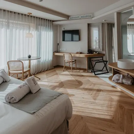 Petit Luxe Τεράσα