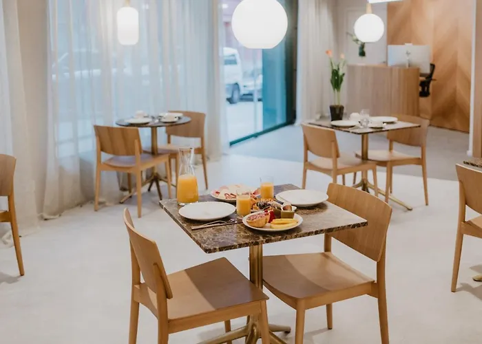 Hotell Petit Luxe Terrassa
