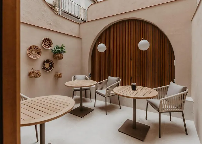 Petit Luxe Hotell Terrassa